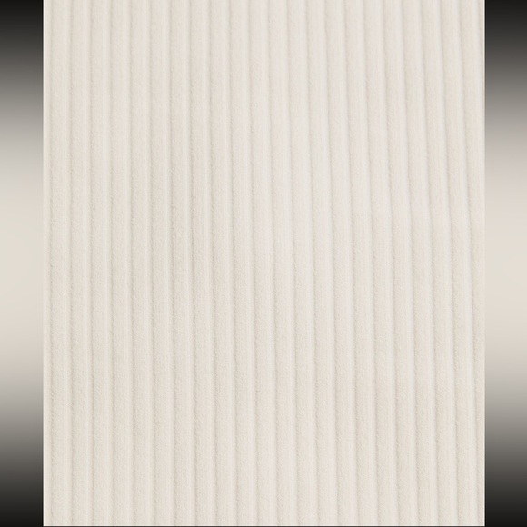 NWT Lululemon All It Takes Long-Sleeve Shirt, B-D Cups, Size 8, Light Ivory - Picture 6 of 12